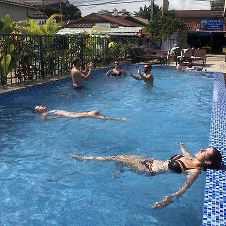 Real Vang Vieng Backpacker Hostel Eksteriør bilde