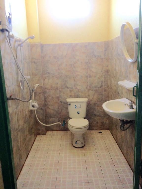 Real Vang Vieng Backpacker Hostel Rom bilde