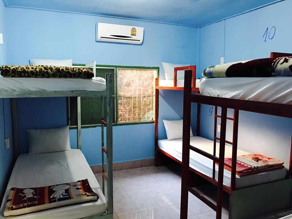 Real Vang Vieng Backpacker Hostel Eksteriør bilde